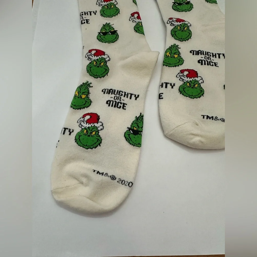 NWOT American Eagle The Grinch Crew Sock in White One Size